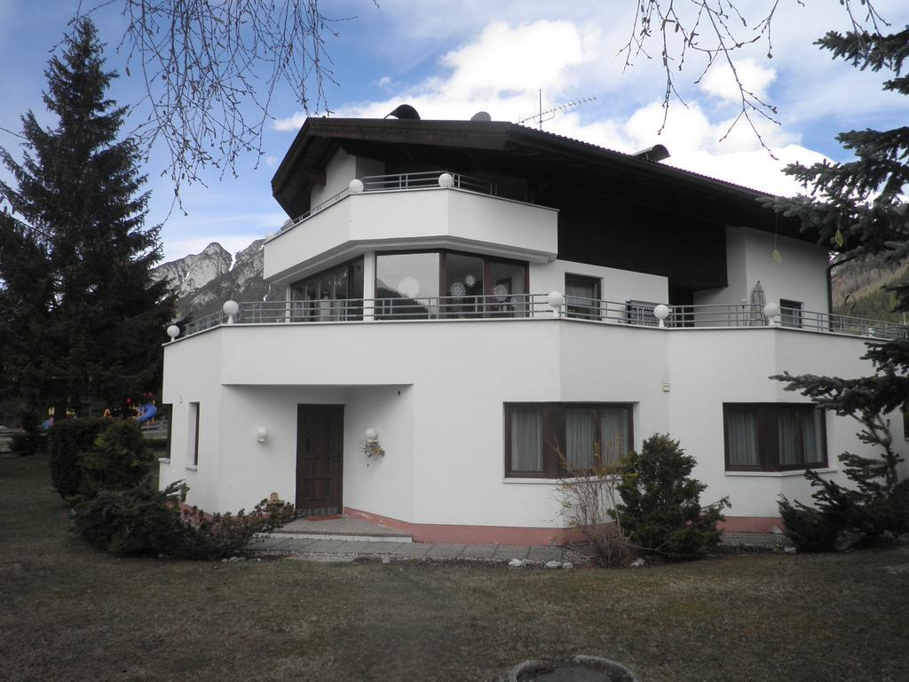Haus Drescher Apartment Obsteig Ruang foto
