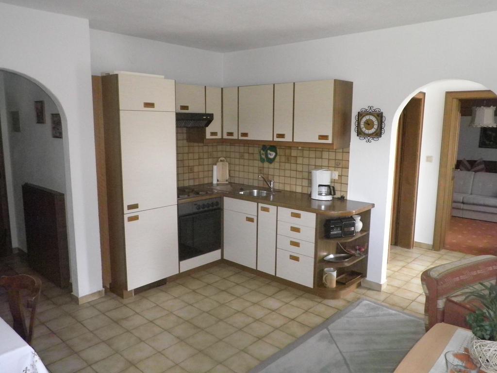 Haus Drescher Apartment Obsteig Ruang foto